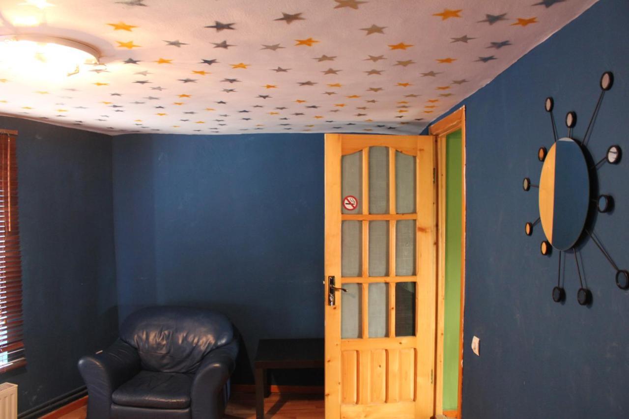 A Pousada Fun House Bucareste Quarto foto