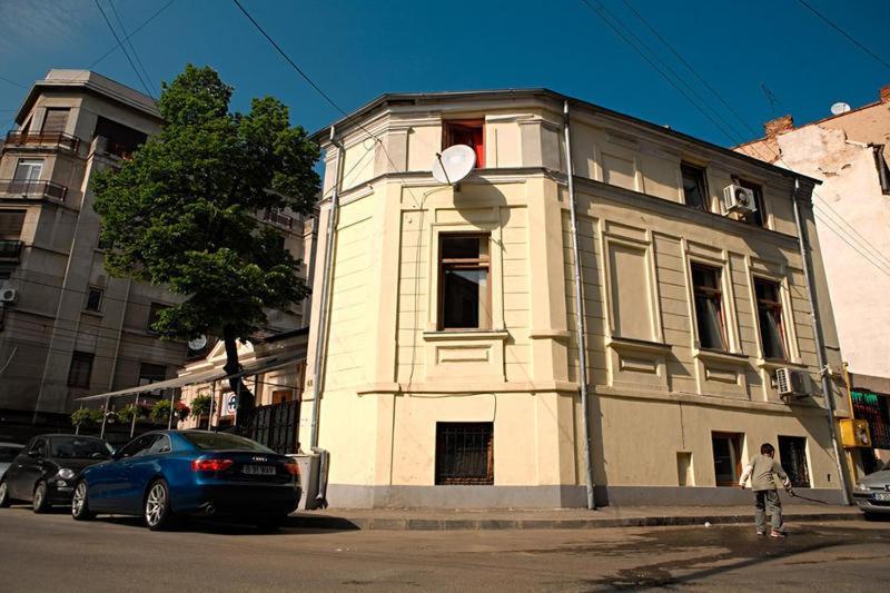 A Pousada Fun House Bucareste Exterior foto
